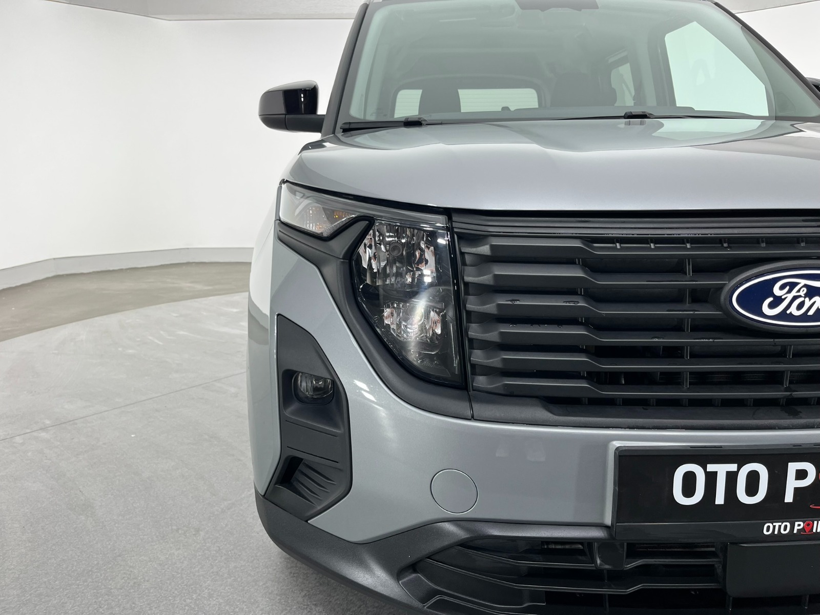 Ford Tourneo Courier Kombi 1.5 EcoBlue Deluxe - 2025 - Detay