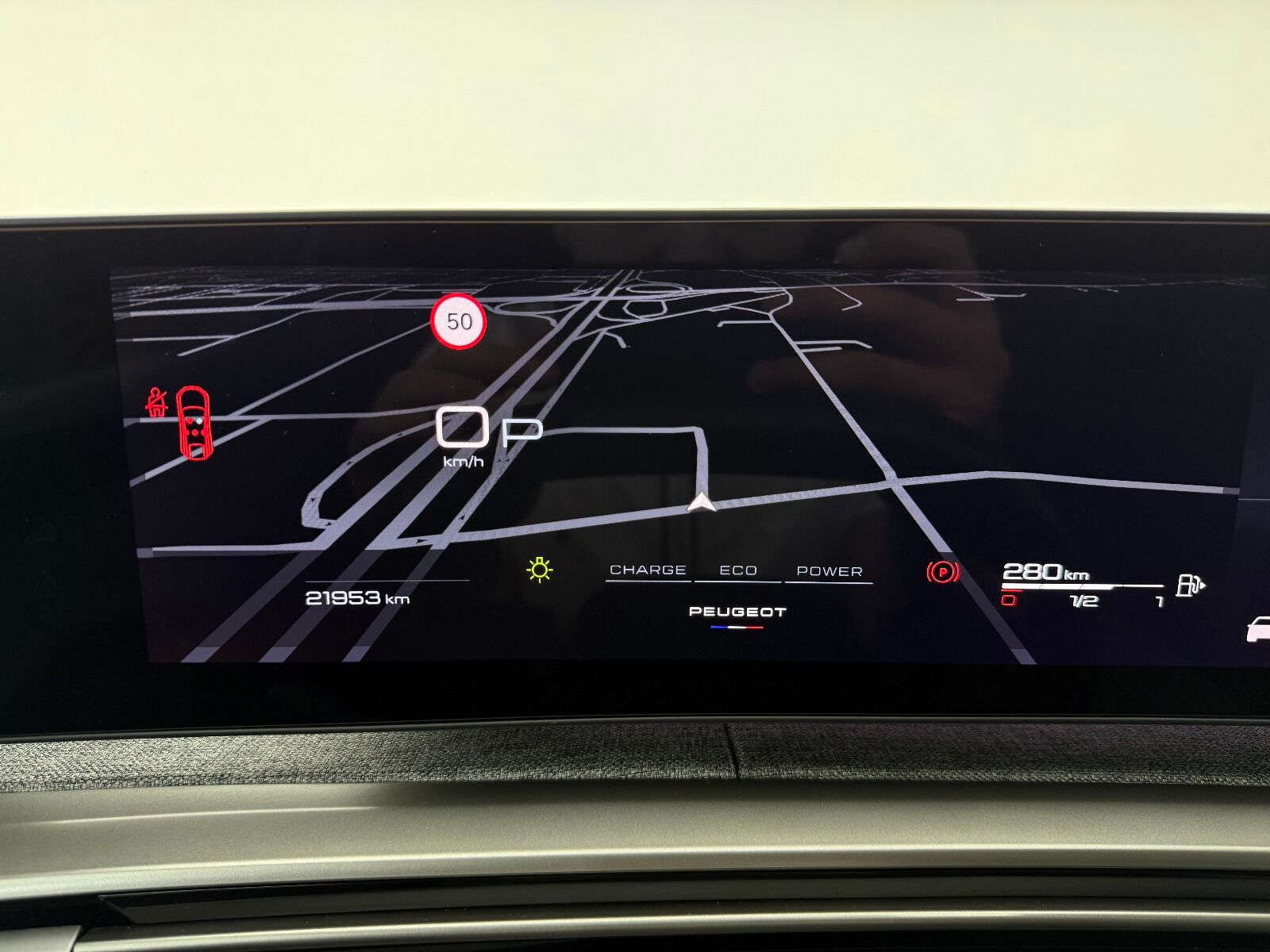 Peugeot 3008 1.2 Hybrid Allure e-DCS6 - 2025 - Detay