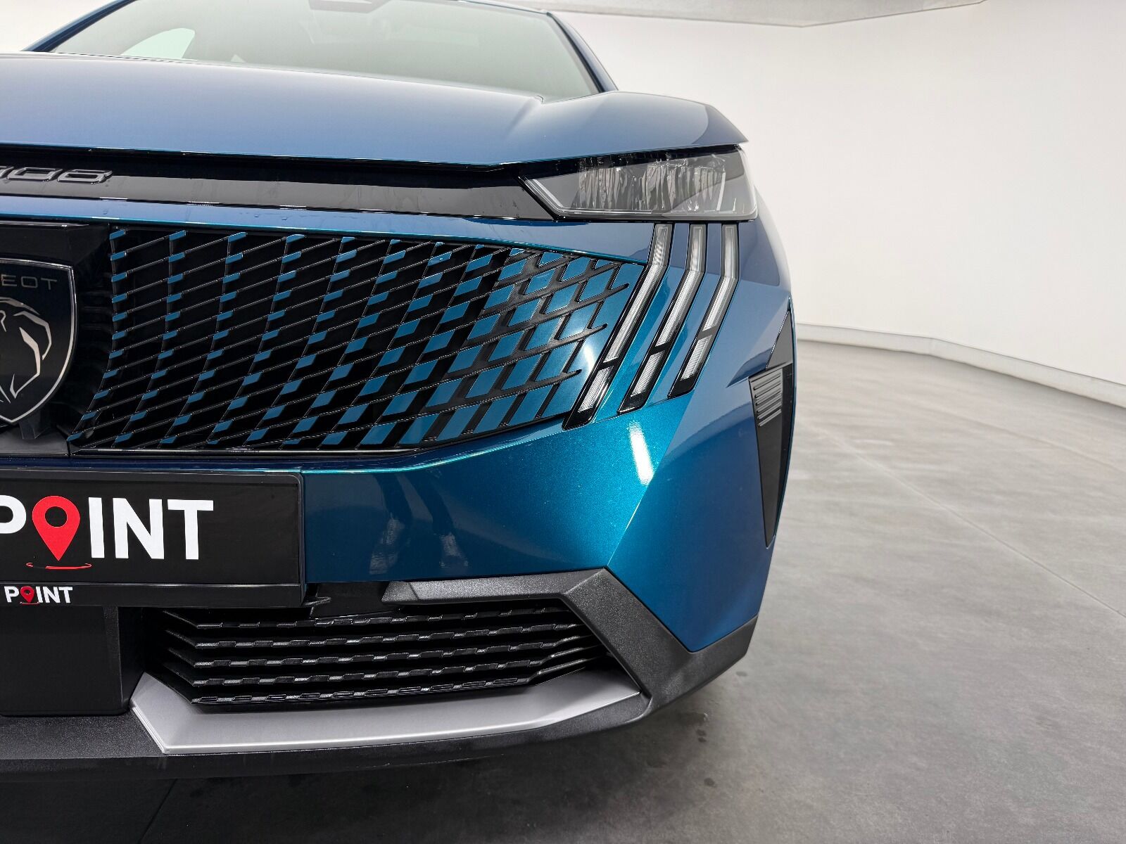 Peugeot 3008 1.2 Hybrid Allure e-DCS6 - 2025 - Detay