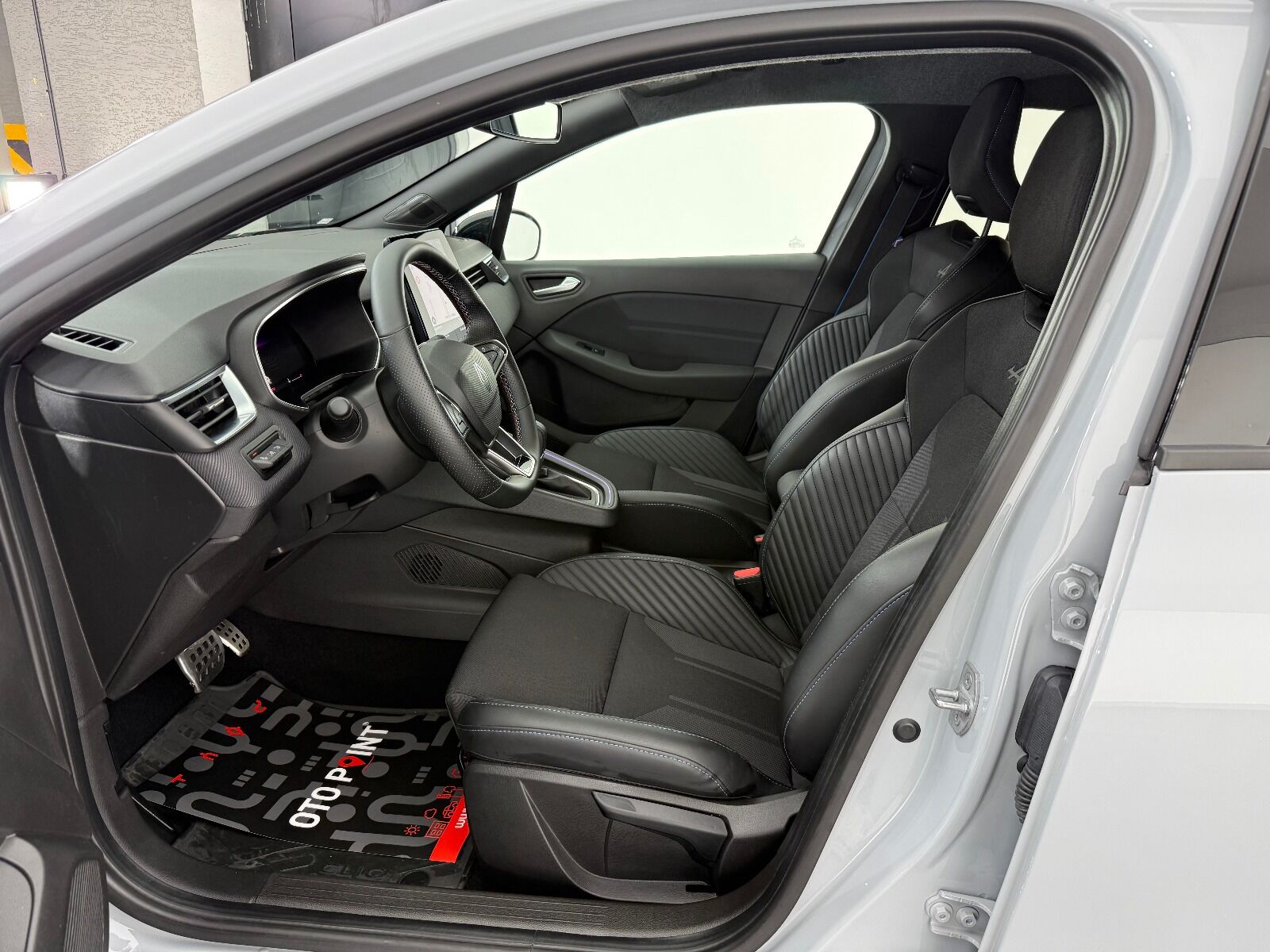 Renault Clio 1.0 TCE Techno Esprit Alpine X-Tronic - 2025 - Detay