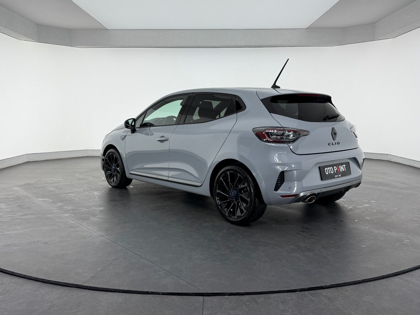 Renault Clio 1.0 TCE Techno Esprit Alpine X-Tronic - 2025 - Detay