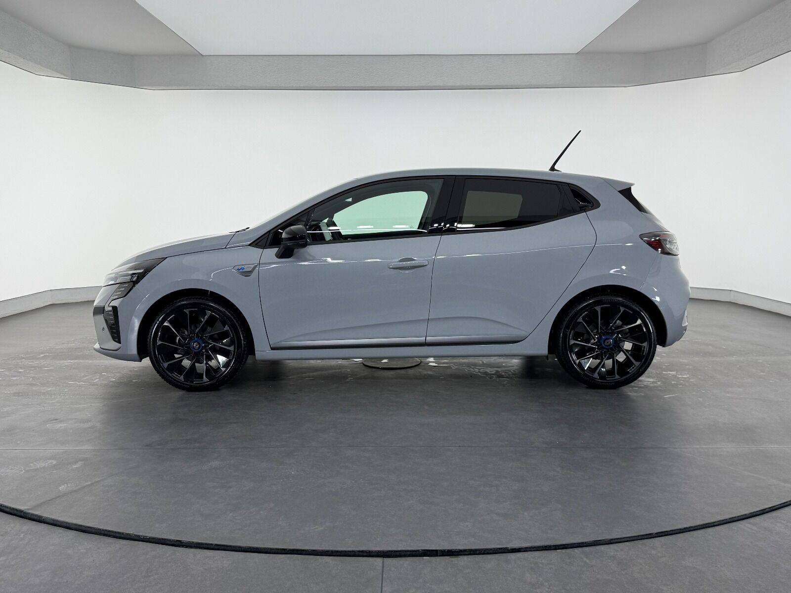 Renault Clio 1.0 TCE Techno Esprit Alpine X-Tronic - 2025 - Detay