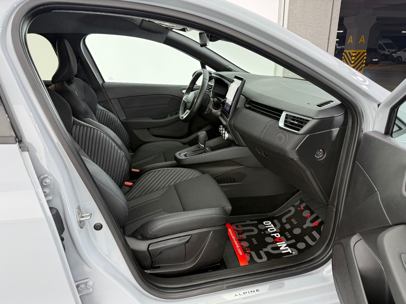 Renault Clio 1.0 TCE Techno Esprit Alpine X-Tronic - 2025 - Detay