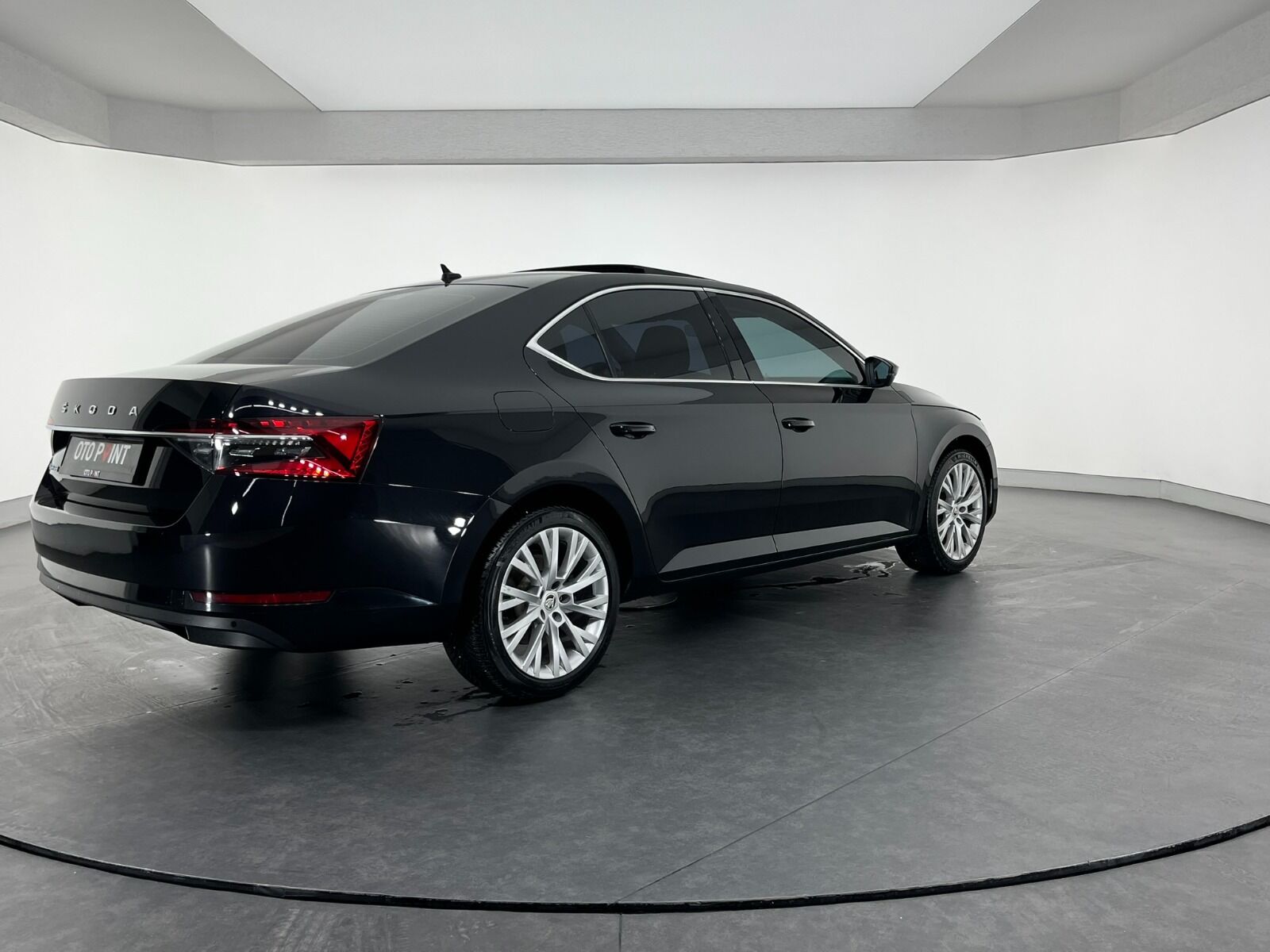 Skoda Superb Sedan 1.5 TSI ACT Prestige DSG - 2023 - Detay
