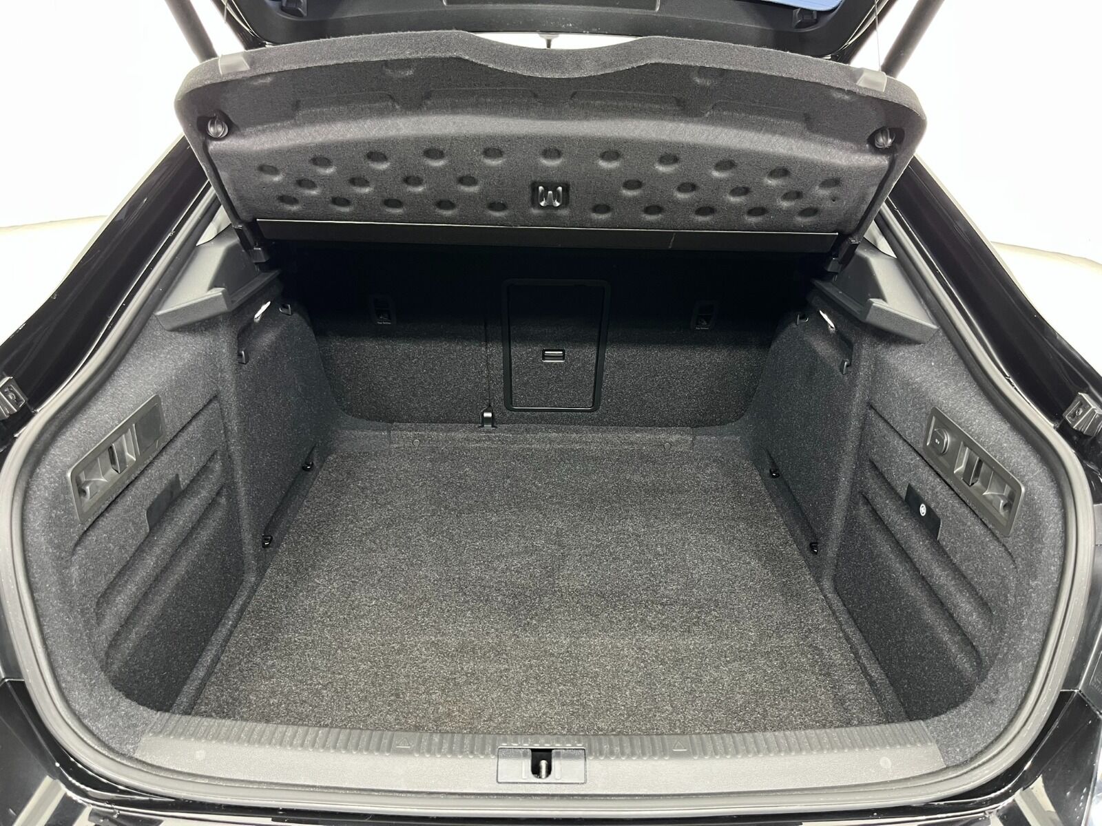 Skoda Superb Sedan 1.5 TSI ACT Prestige DSG - 2023 - Detay