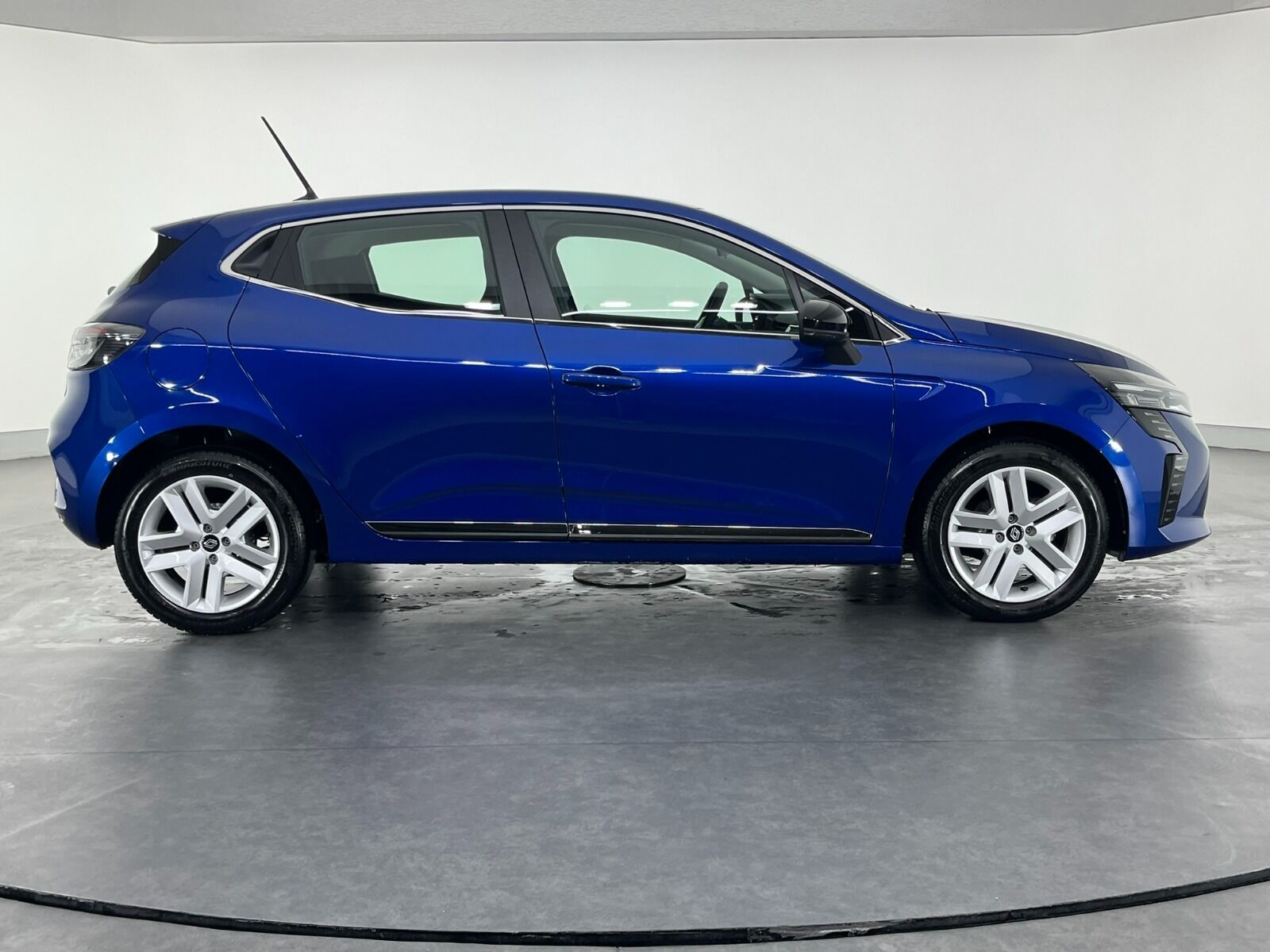 Renault Clio 1.0 TCE Evolution X-Tronic - 2025 - Detay