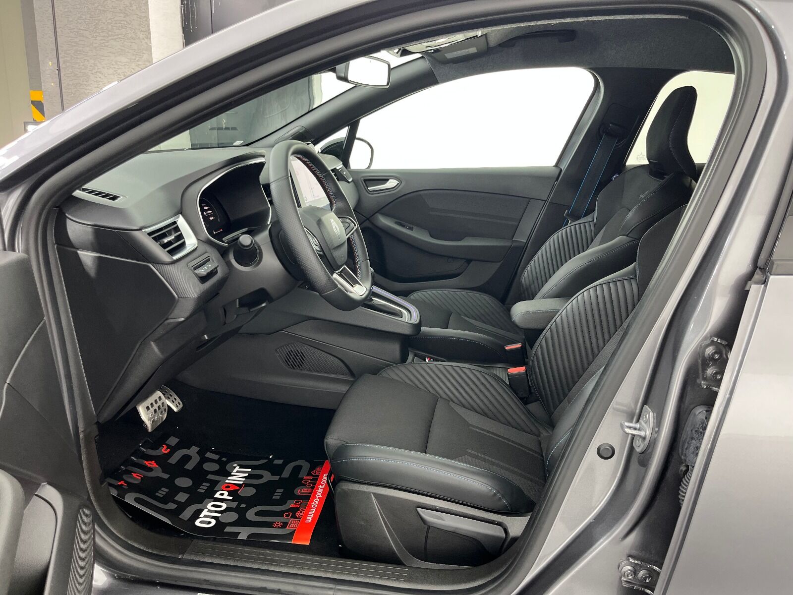 Renault Clio 1.0 TCE Techno Esprit Alpine X-Tronic - 2025 - Detay