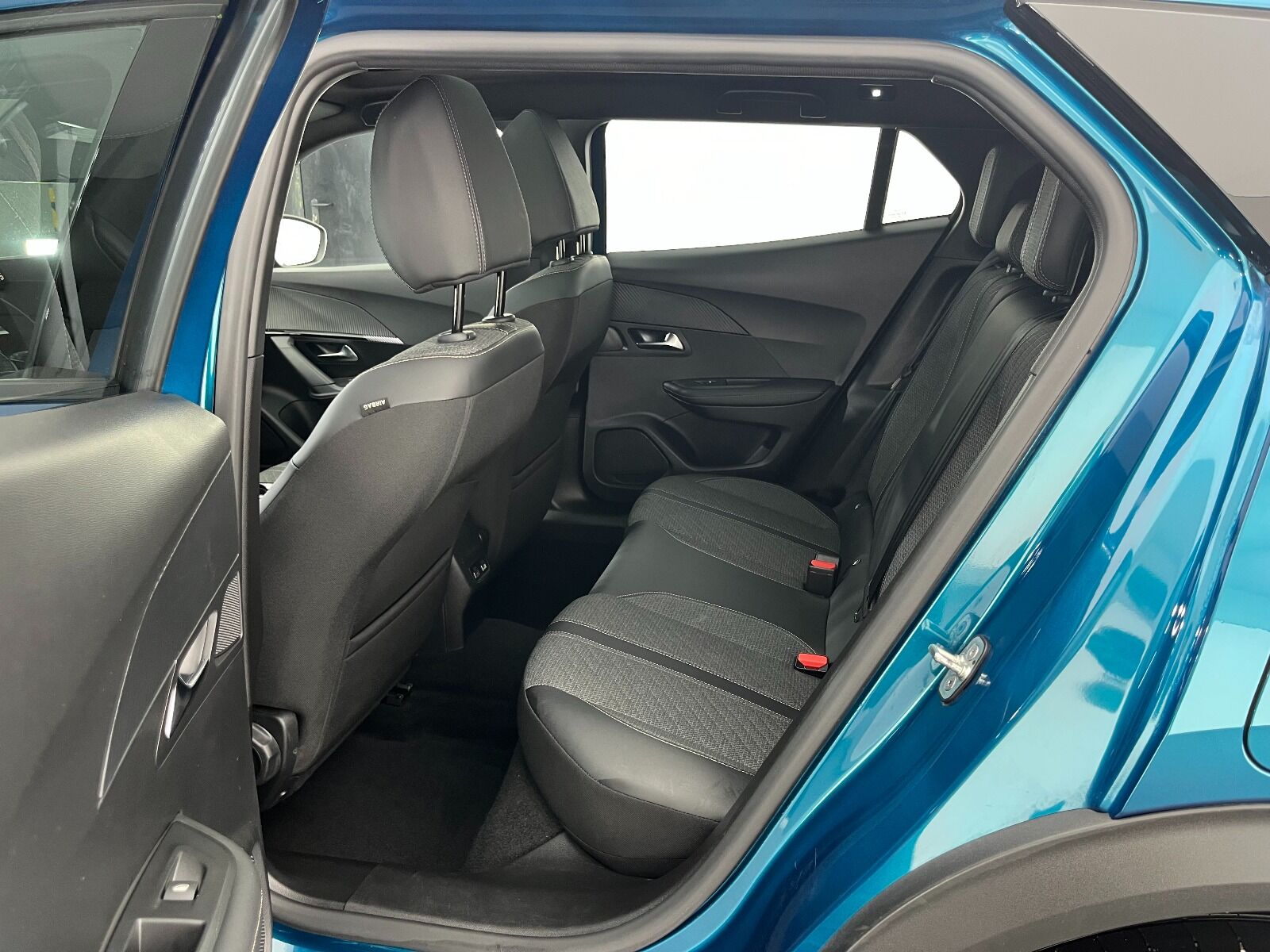 Peugeot 2008 1.2 Puretech Allure EAT8 - 2025 - Detay