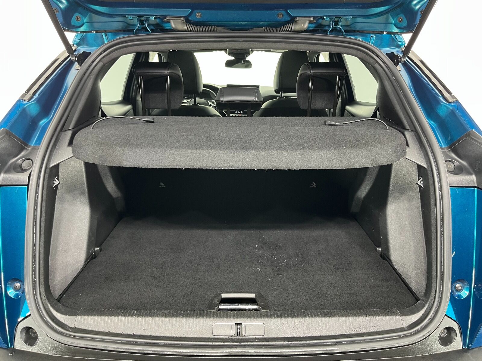 Peugeot 2008 1.2 Puretech Allure EAT8 - 2025 - Detay