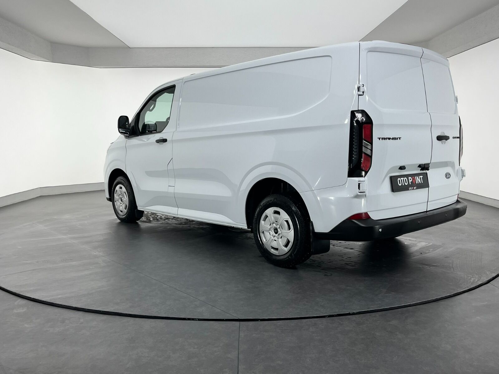 Ford Transit Custom 2.0 EcoBlue UPG 320 S Deluxe - 2024 - Detay