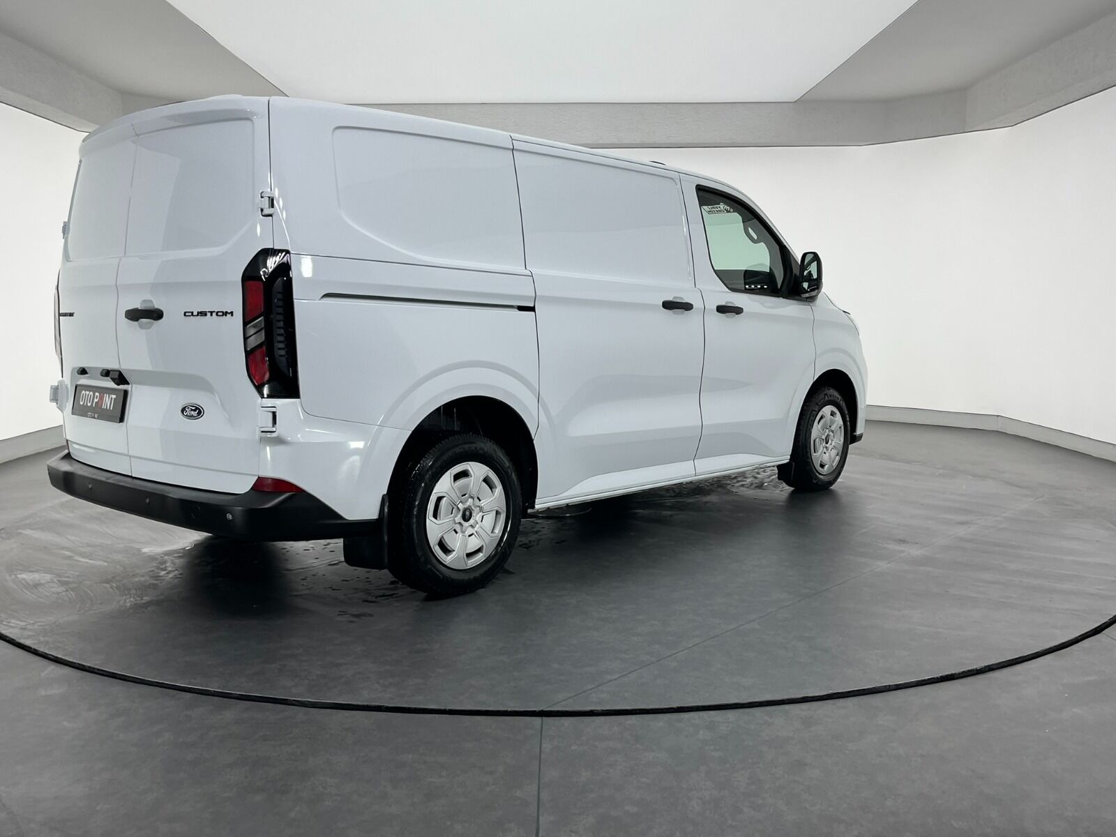 Ford Transit Custom 2.0 EcoBlue UPG 320 S Deluxe - 2024 - Detay