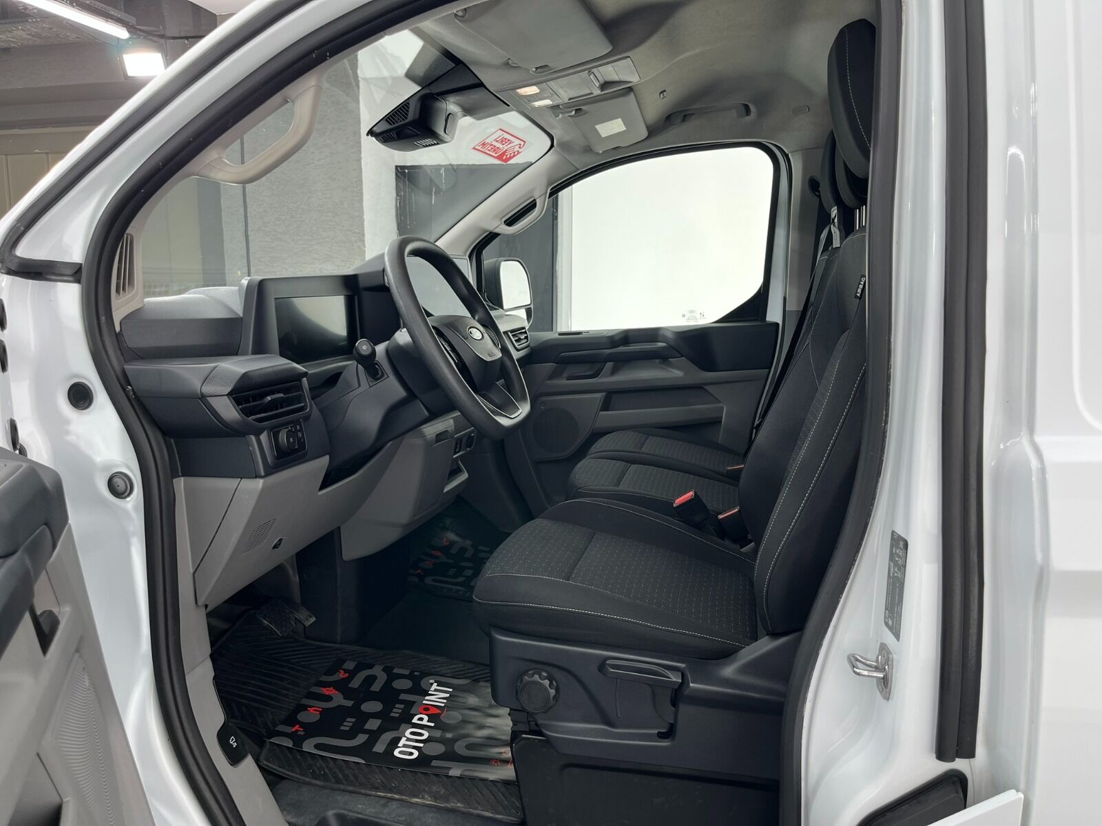 Ford Transit Custom 2.0 EcoBlue UPG 320 S Deluxe - 2024 - Detay