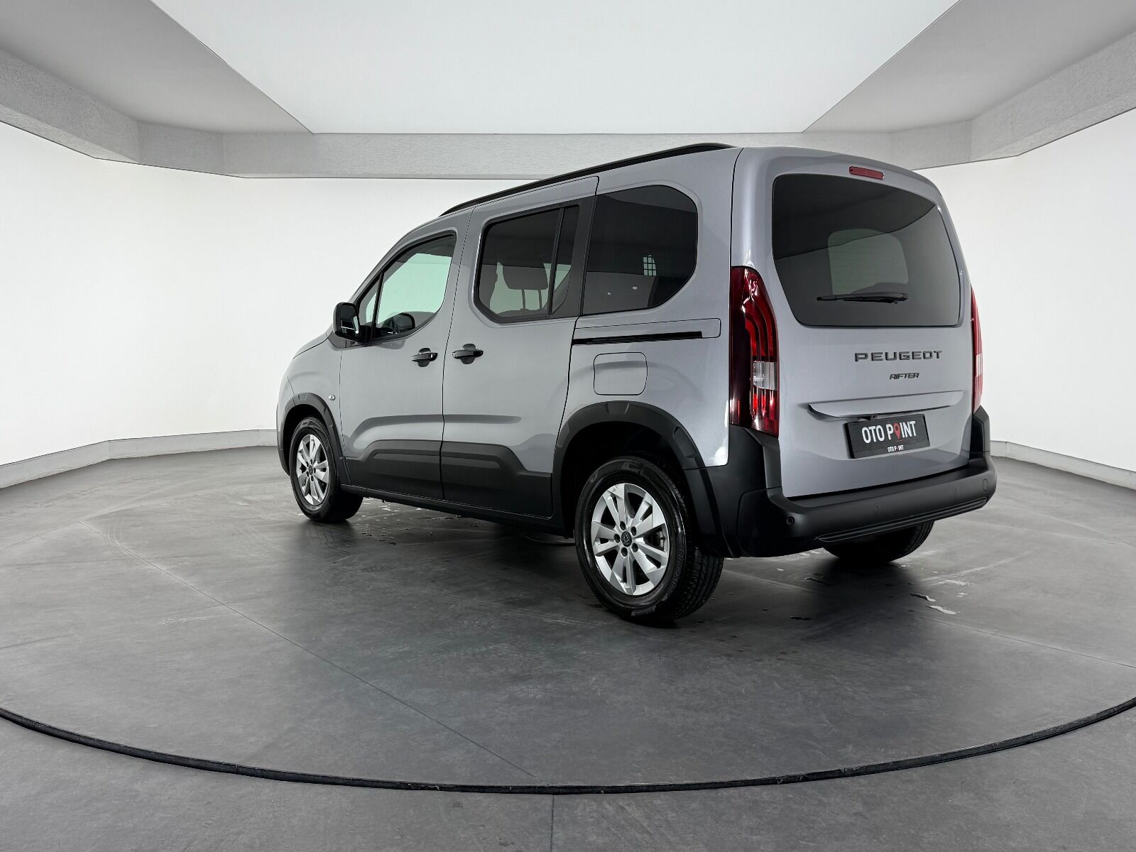 Peugeot Rifter 1.5 BlueHDI Allure EAT8 - 2026 - Detay