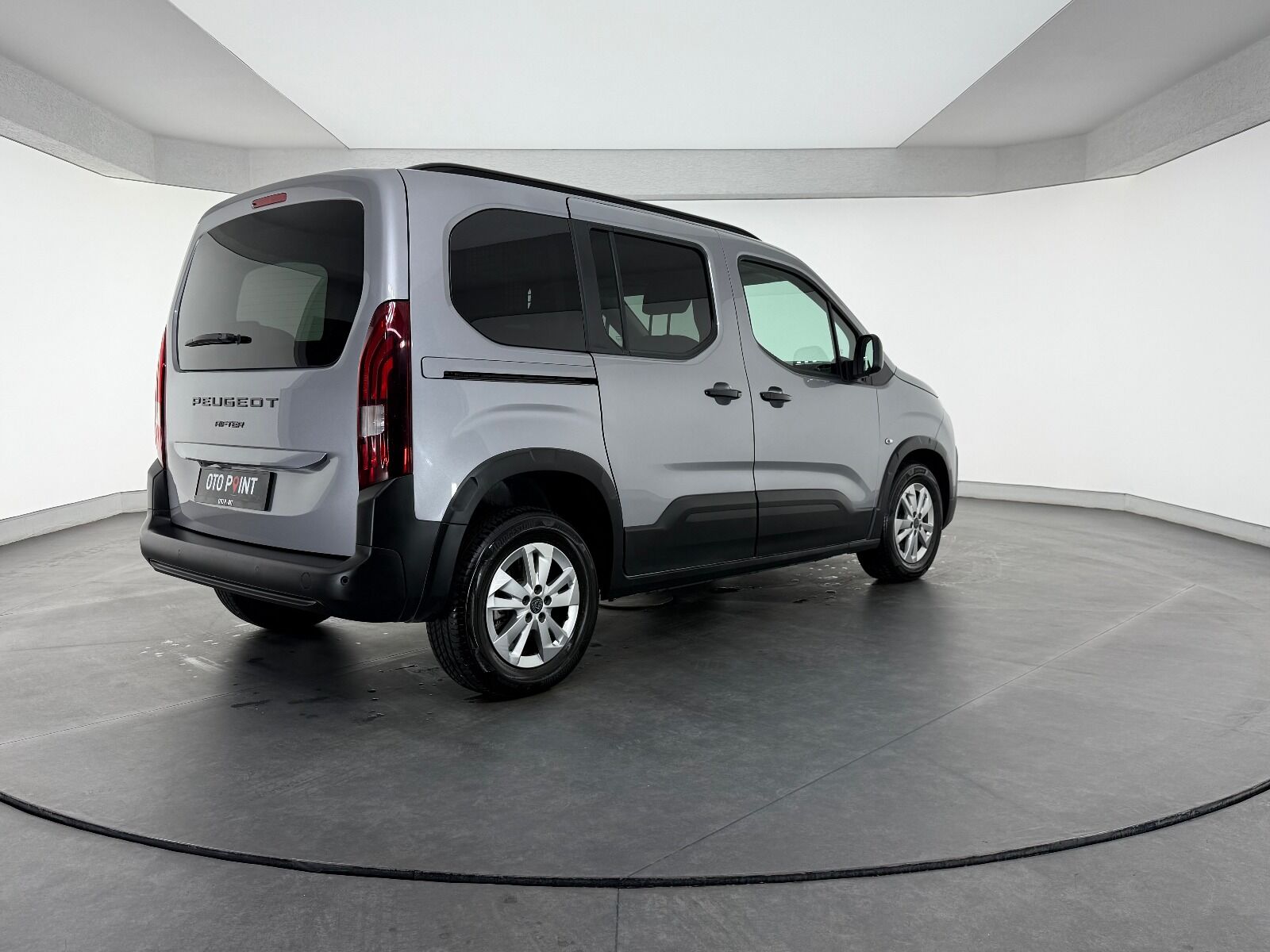 Peugeot Rifter 1.5 BlueHDI Allure EAT8 - 2026 - Detay