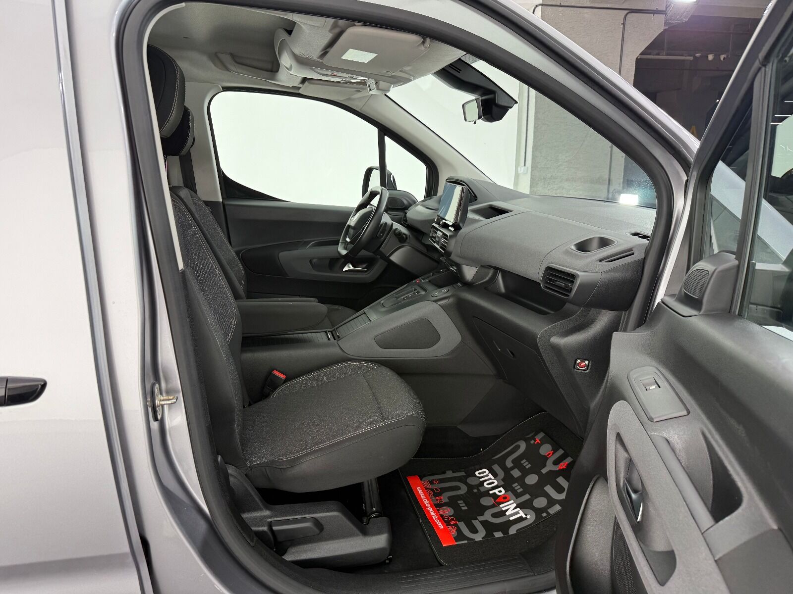 Peugeot Rifter 1.5 BlueHDI Allure EAT8 - 2026 - Detay