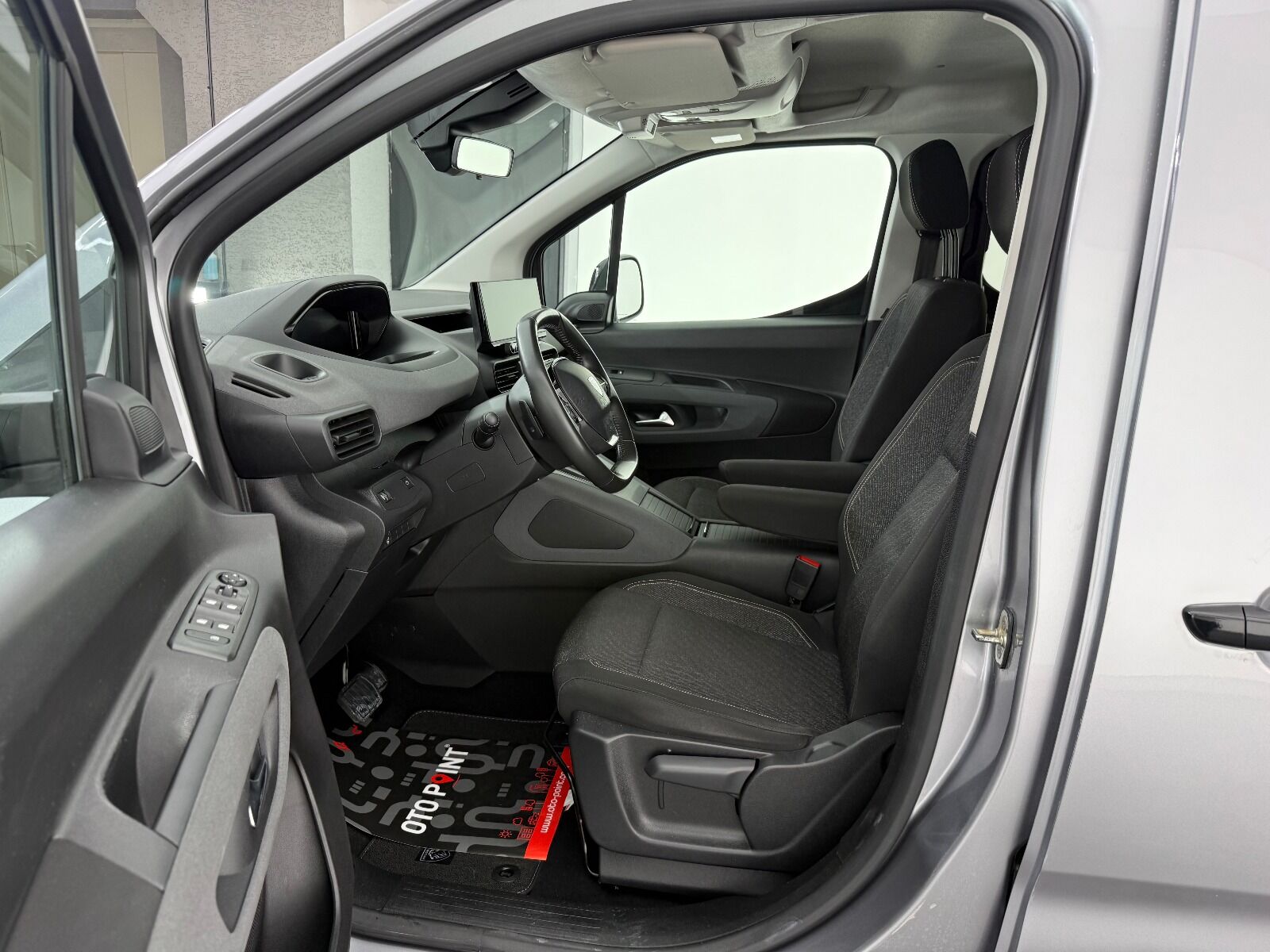 Peugeot Rifter 1.5 BlueHDI Allure EAT8 - 2026 - Detay