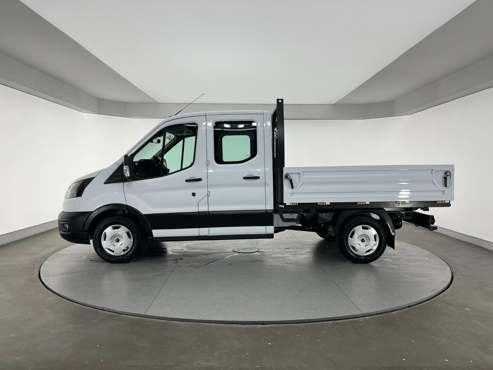 Ford Transit 350 M Çift Kabin - 2024 - Detay