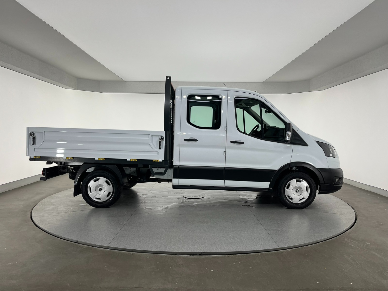 Ford Transit 350 M Çift Kabin - 2024 - Detay