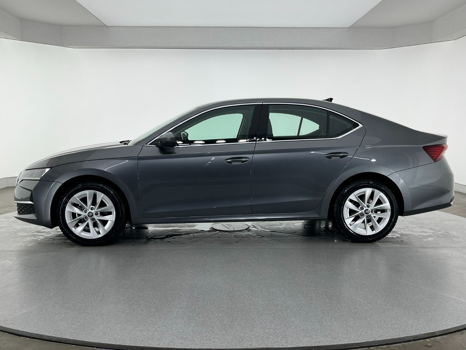 Skoda Octavia Sedan 1.5 TSI mHEV Premium DSG - 2025 - Detay