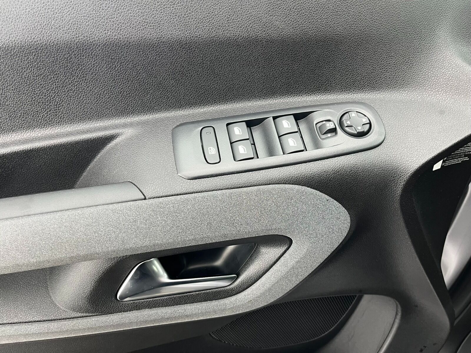 Peugeot Rifter Combi 1.5 BlueHDI Allure EAT8 - 2025 - Detay