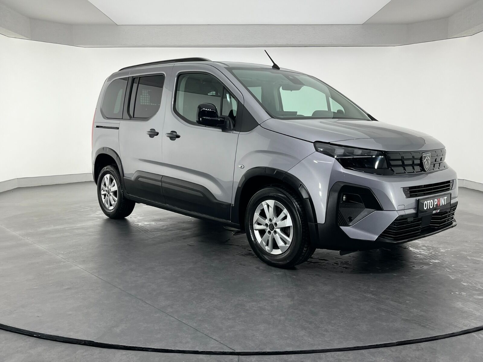 Peugeot Rifter Combi 1.5 BlueHDI Allure EAT8 - 2025 - Detay