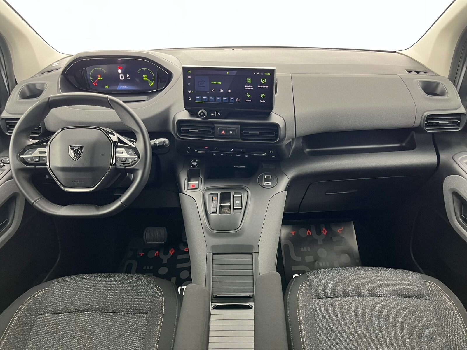 Peugeot Rifter Combi 1.5 BlueHDI Allure EAT8 - 2025 - Detay