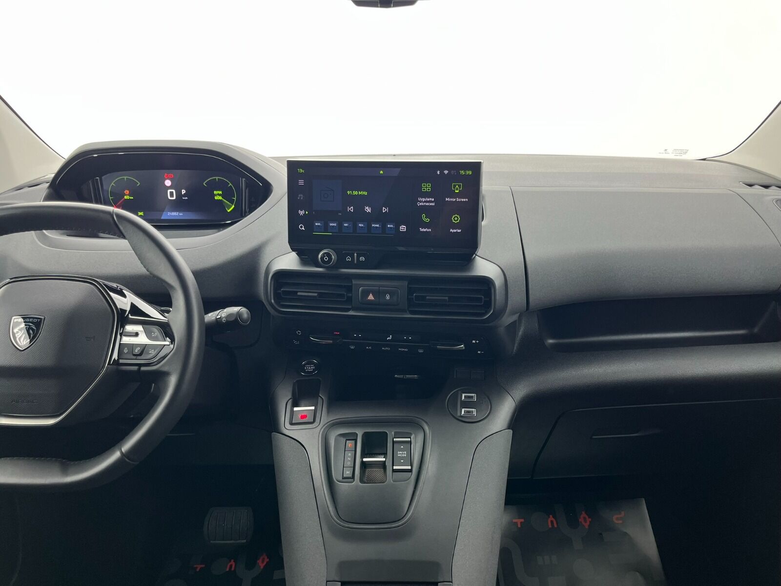 Peugeot Rifter Combi 1.5 BlueHDI Allure EAT8 - 2025 - Detay