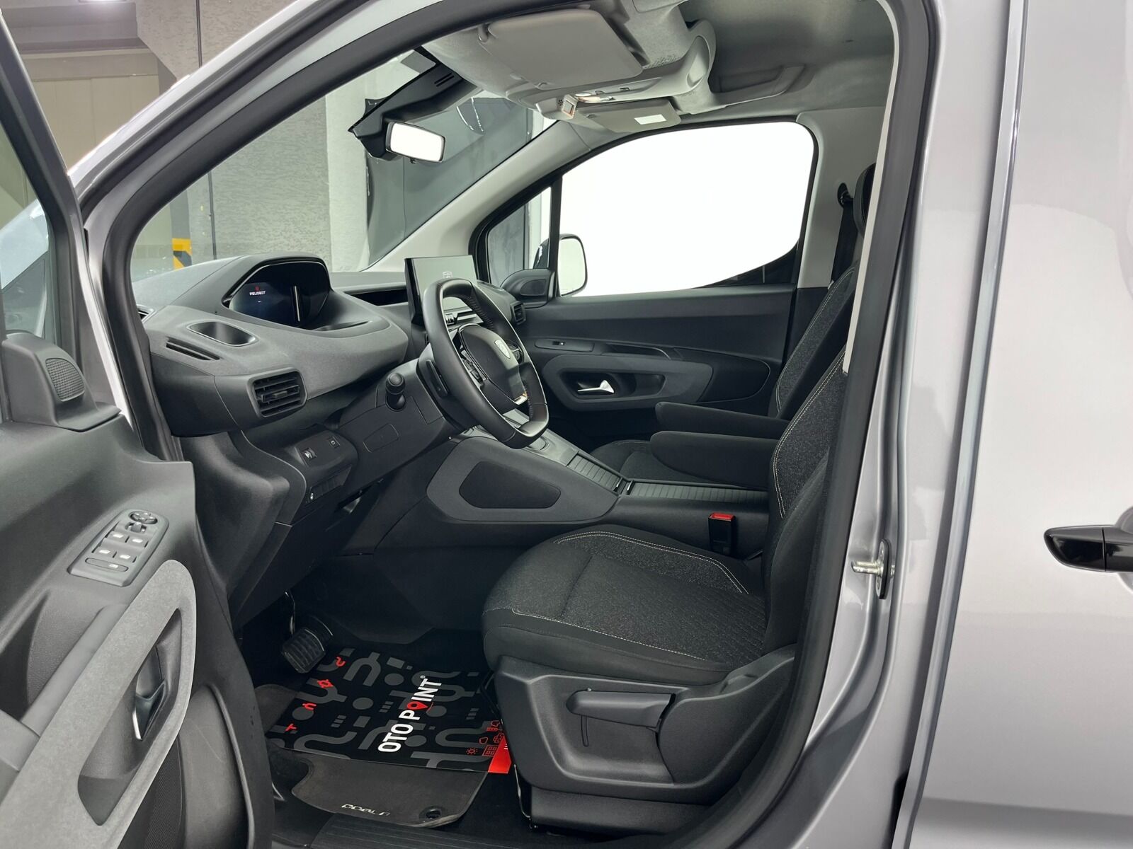 Peugeot Rifter Combi 1.5 BlueHDI Allure EAT8 - 2025 - Detay