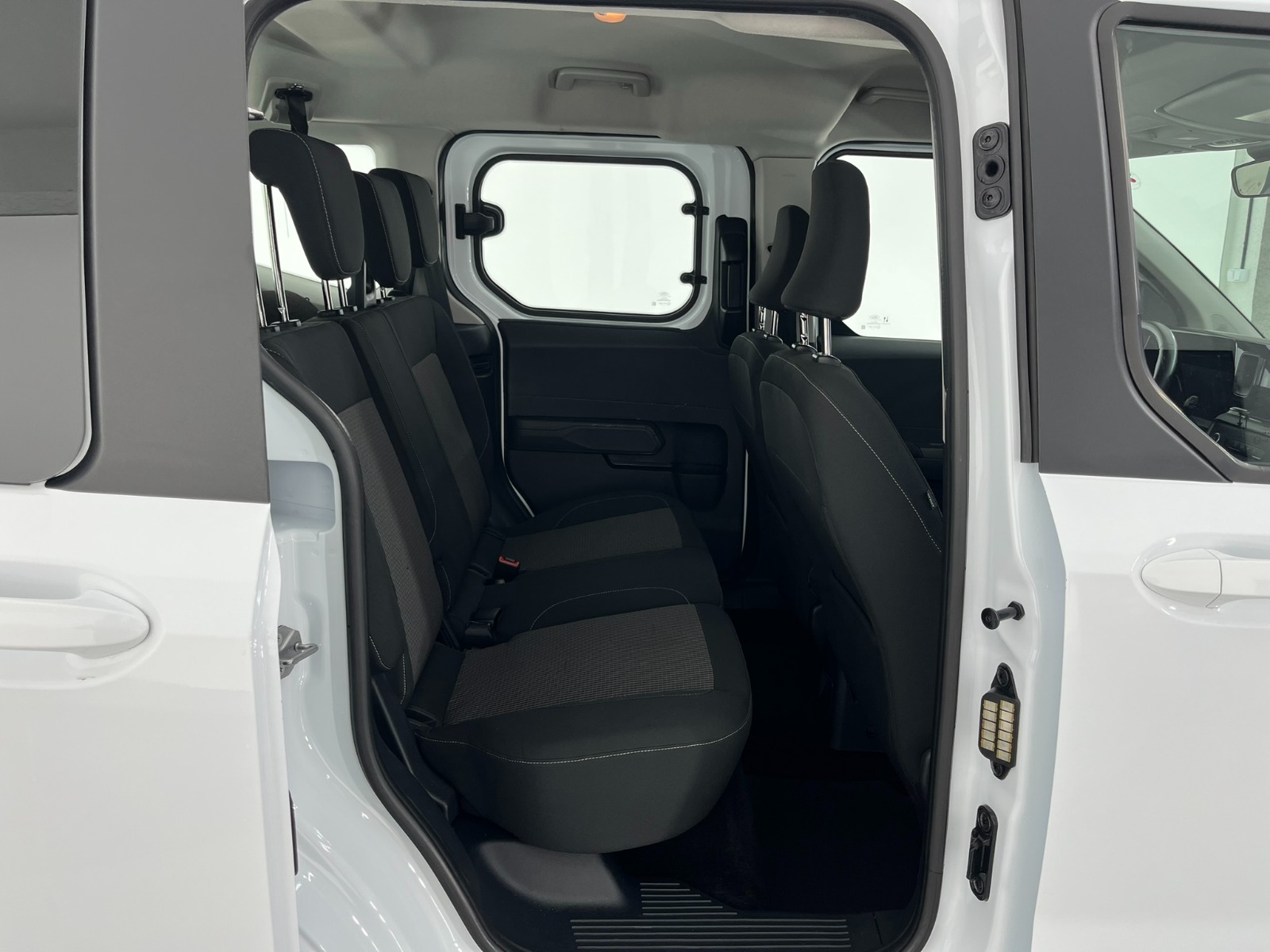 Ford Tourneo Courier Kombi 1.5 EcoBlue Deluxe - 2024 - Detay