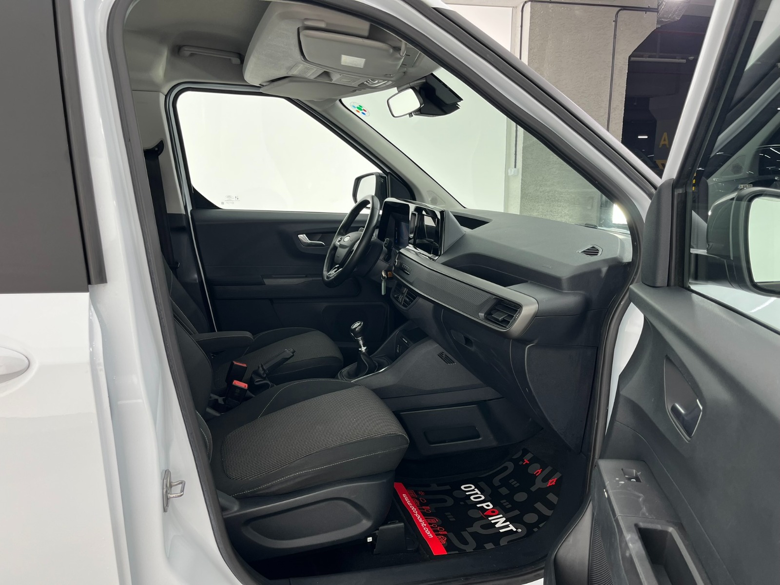 Ford Tourneo Courier Kombi 1.5 EcoBlue Deluxe - 2024 - Detay