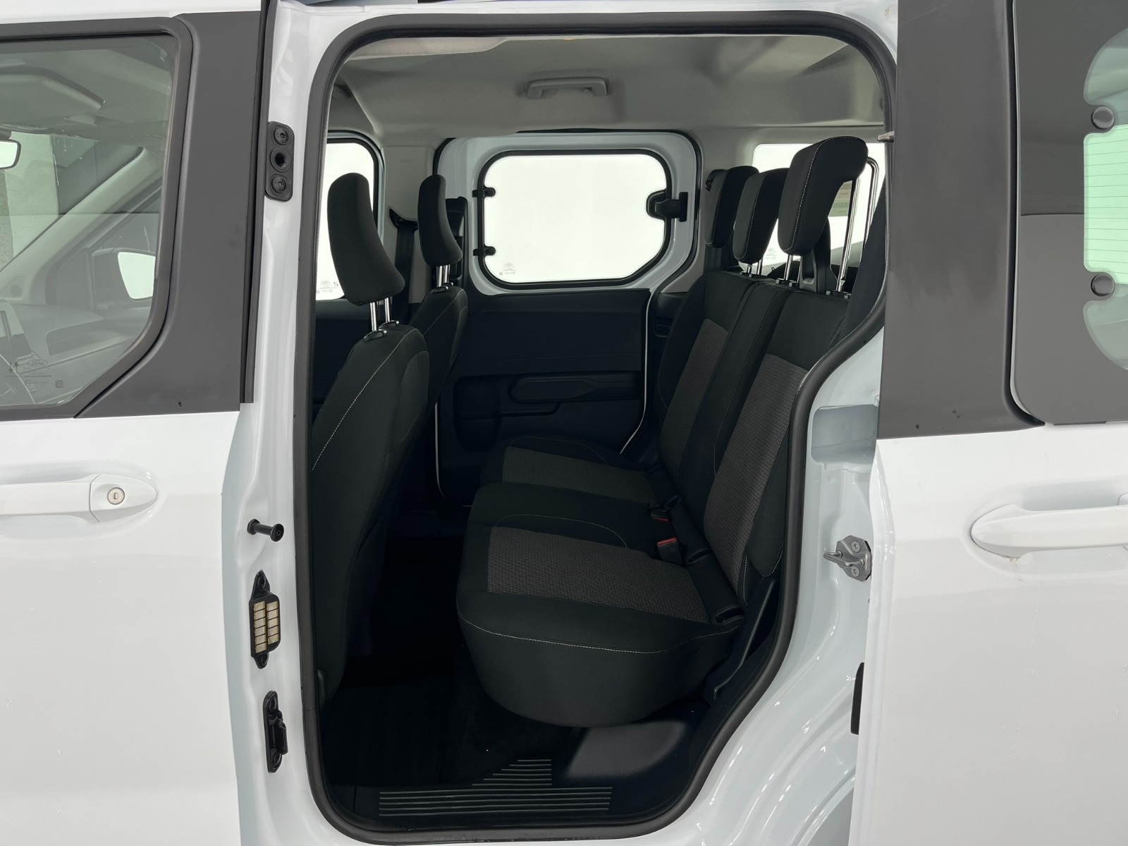 Ford Tourneo Courier Kombi 1.5 EcoBlue Deluxe - 2024 - Detay