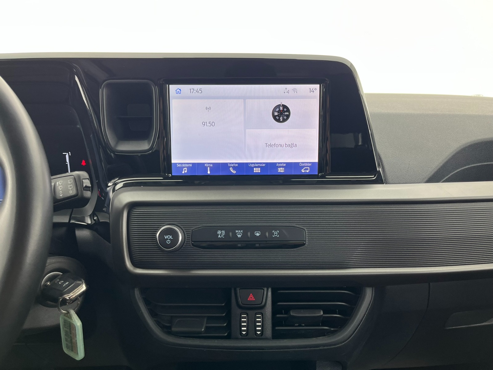 Ford Tourneo Courier Kombi 1.5 EcoBlue Deluxe - 2024 - Detay