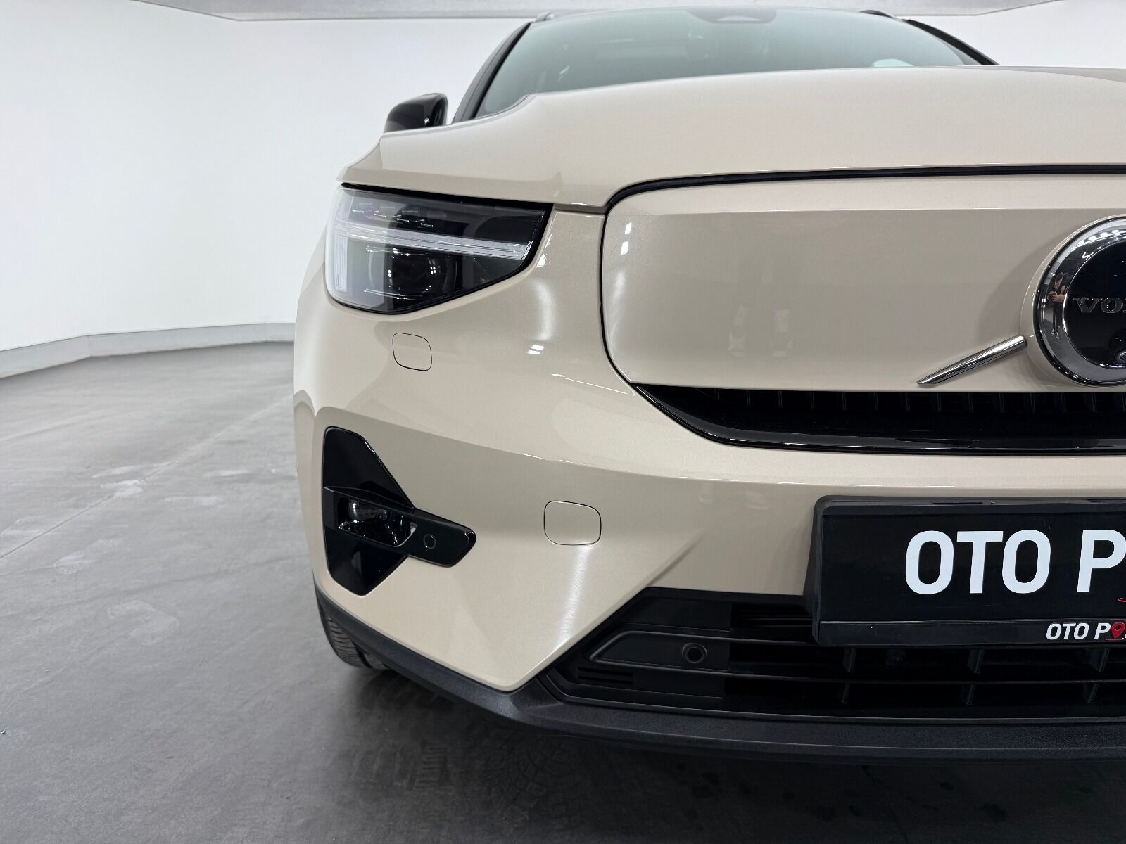 Volvo EX40 Single Motor Extended Range Ultra - 2025 - Detay