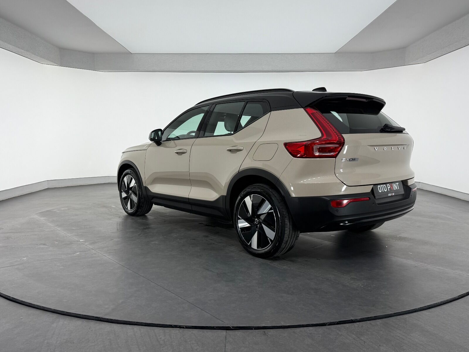 Volvo EX40 Single Motor Extended Range Ultra - 2025 - Detay