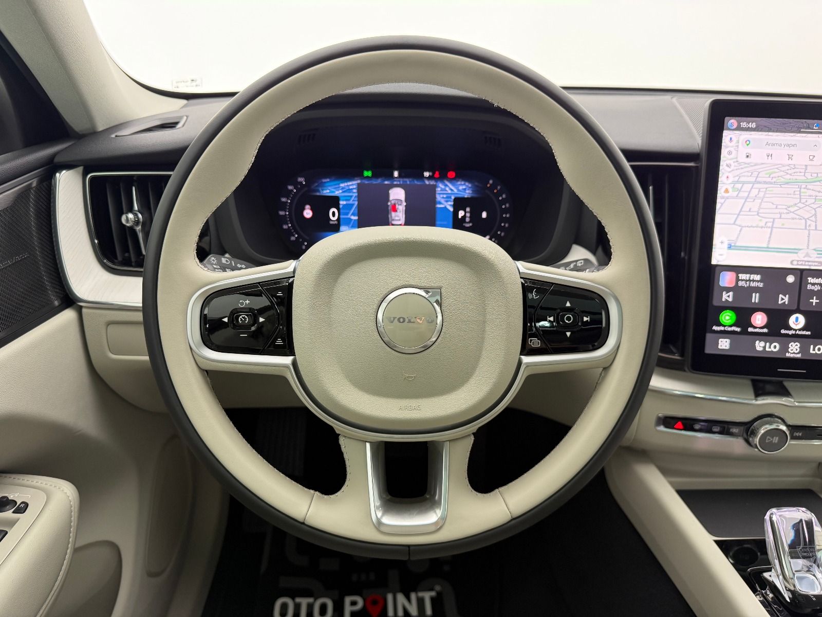 Volvo XC60 2.0 B5 MHEV Plus Dark AWD - 2026 - Detay