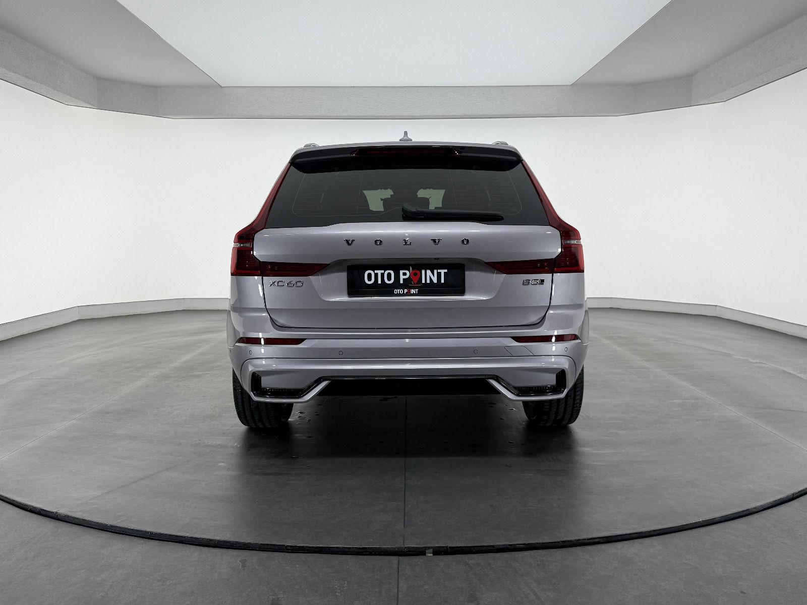 Volvo XC60 2.0 B5 MHEV Plus Dark AWD - 2026 - Detay