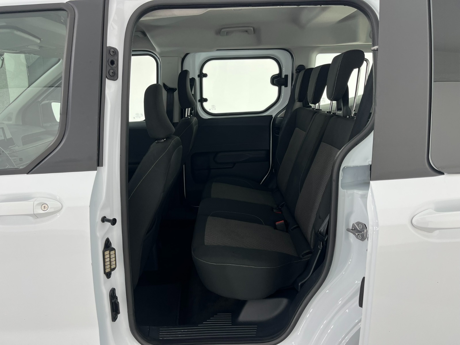 Ford Tourneo Courier Kombi 1.5 EcoBlue Deluxe - 2024 - Detay