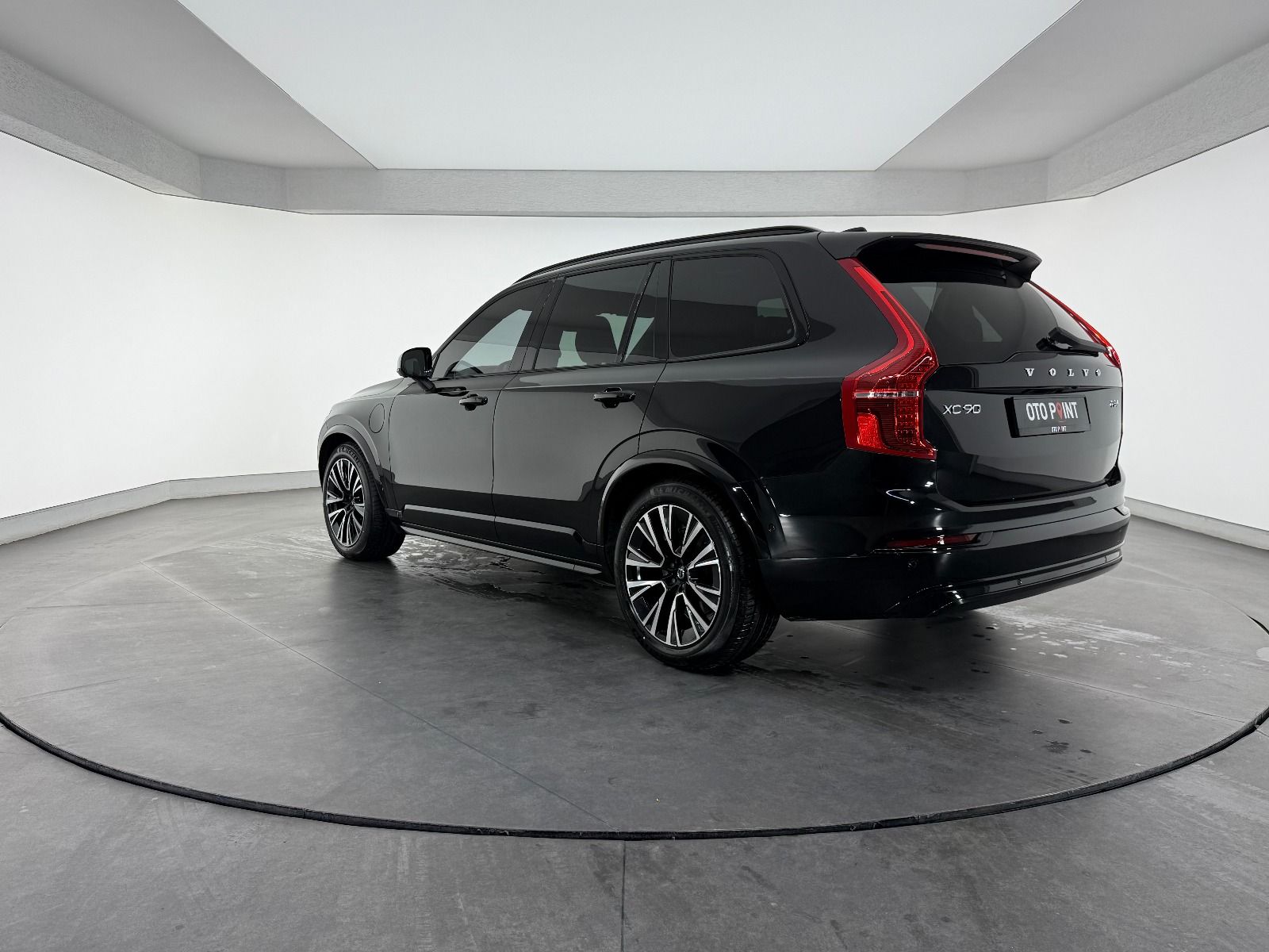 Volvo XC90 2.0 T8 Recharge Plug-In Hybrid AWD Plus Dark - 2024 - Detay