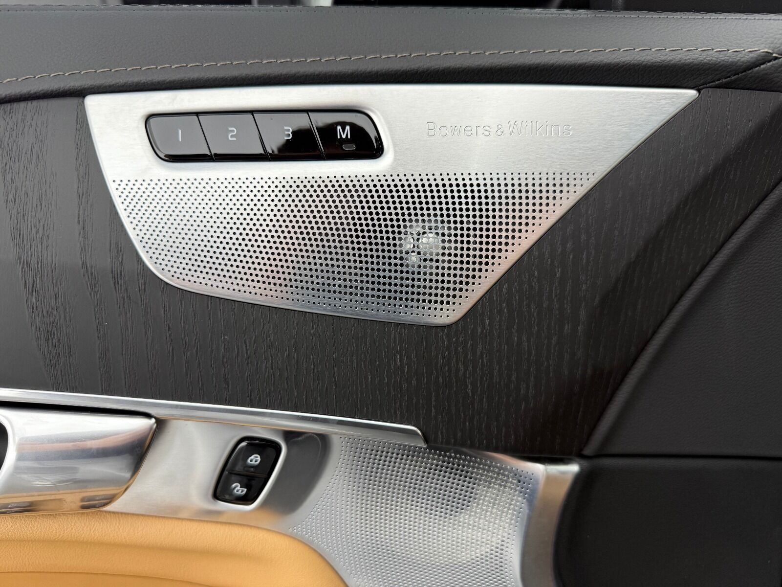 Volvo XC90 2.0 T8 Recharge Plug-In Hybrid AWD Plus Dark - 2024 - Detay