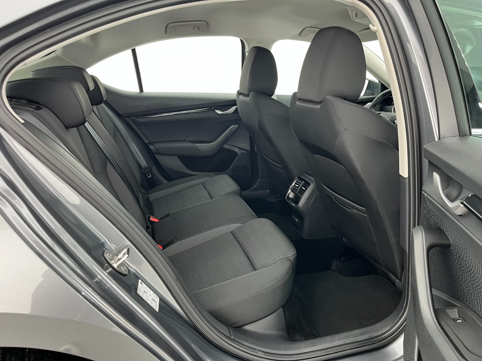 Skoda Octavia Sedan 1.5 TSI mHEV Premium DSG - 2025 - Detay