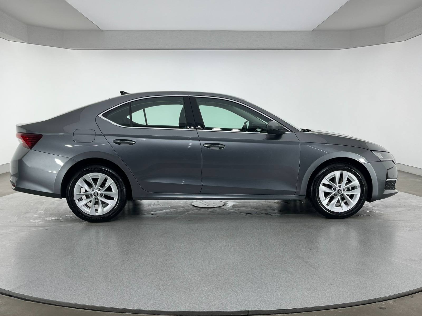 Skoda Octavia Sedan 1.5 TSI mHEV Premium DSG - 2025 - Detay