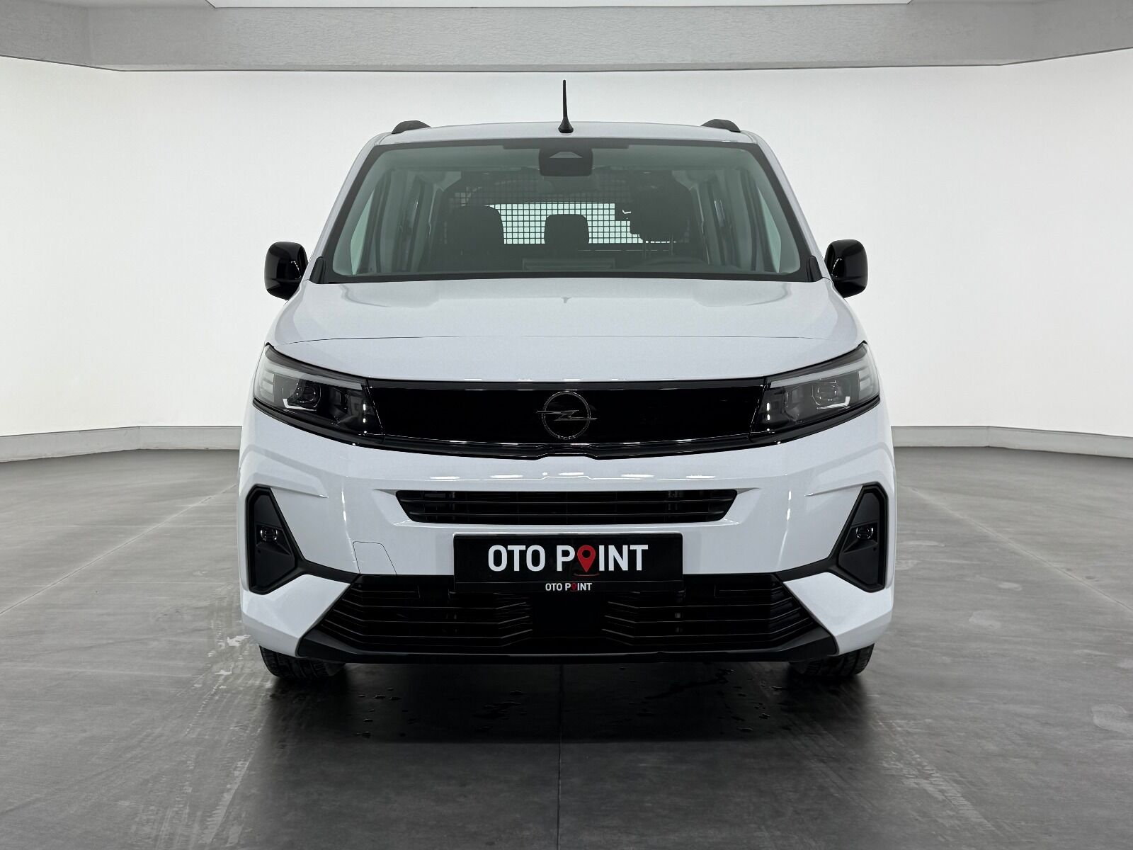 Opel Combo 1.5 D Essential - 2026