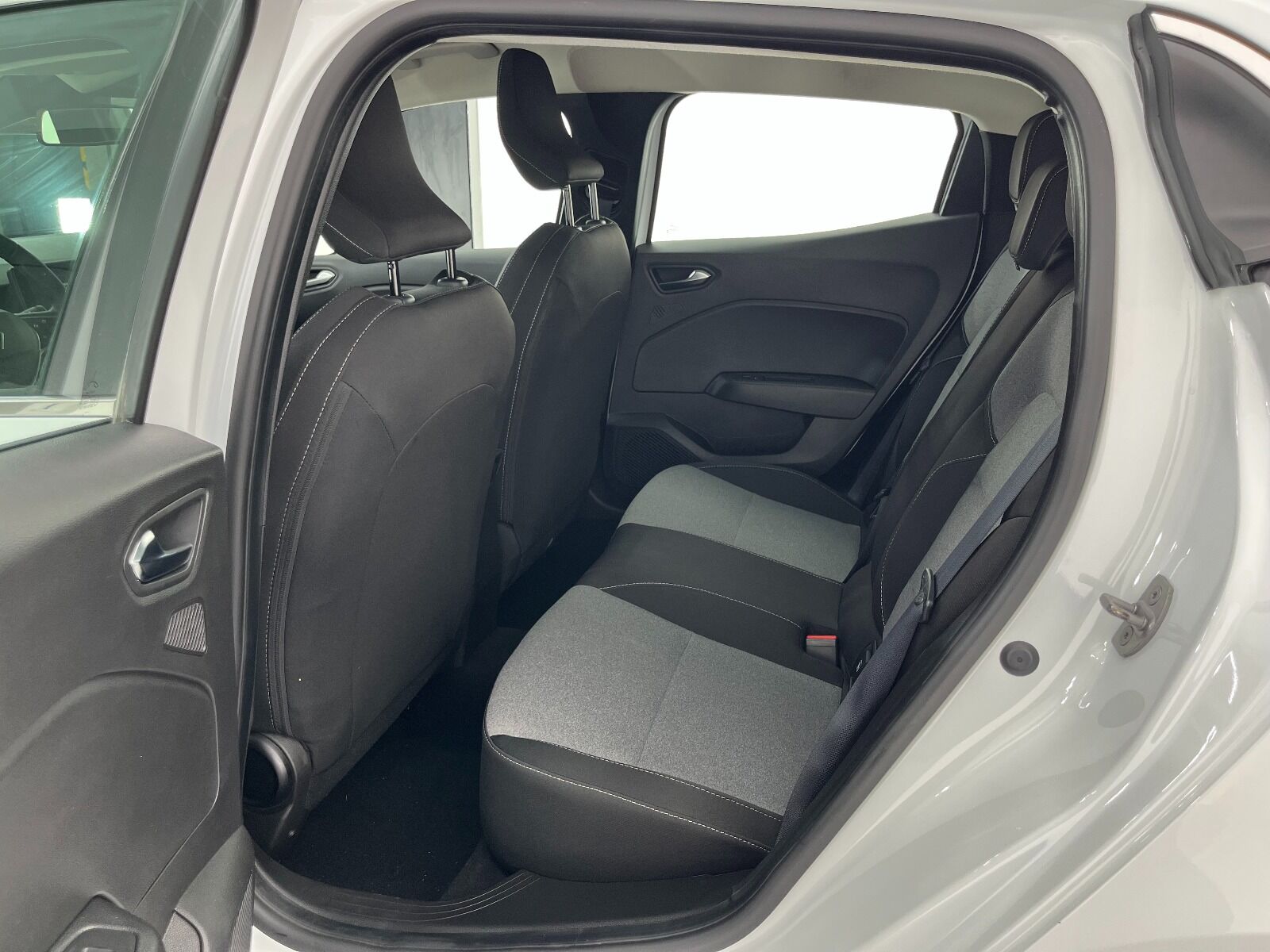 Renault Clio 1.0 TCE Evolution X-Tronic - 2025 - Detay