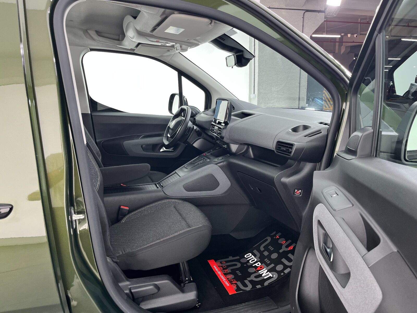 Peugeot Rifter 1.5 BlueHDI Allure EAT8 - 2025 - Detay