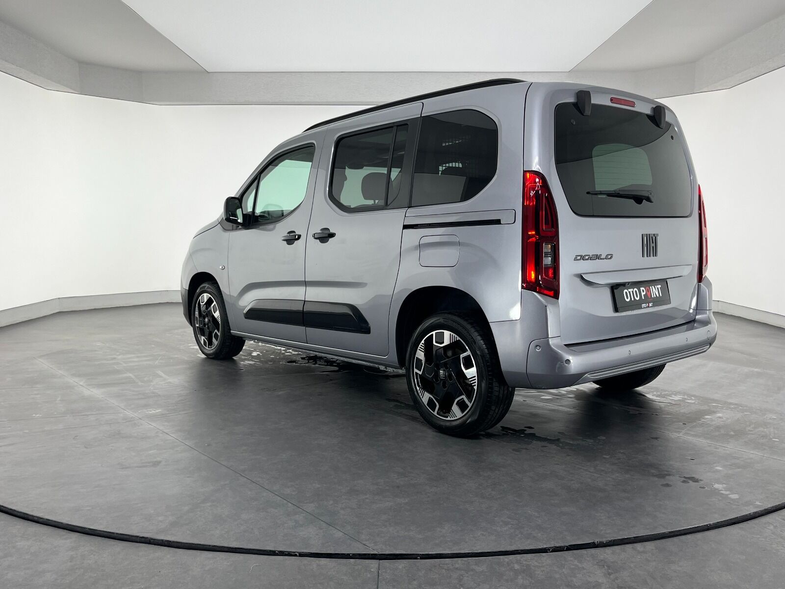 Fiat Doblo Combi 1.5 BlueHDİ Premio Plus - 2025 - Detay