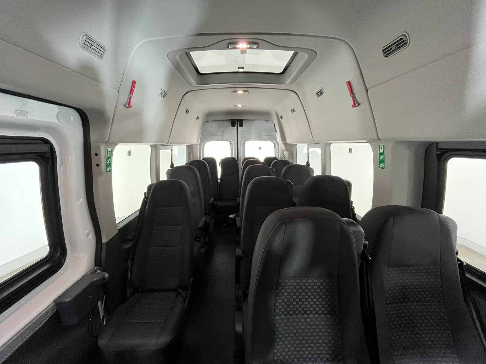 Ford Transit Transit 16+1 - 2024 - Detay