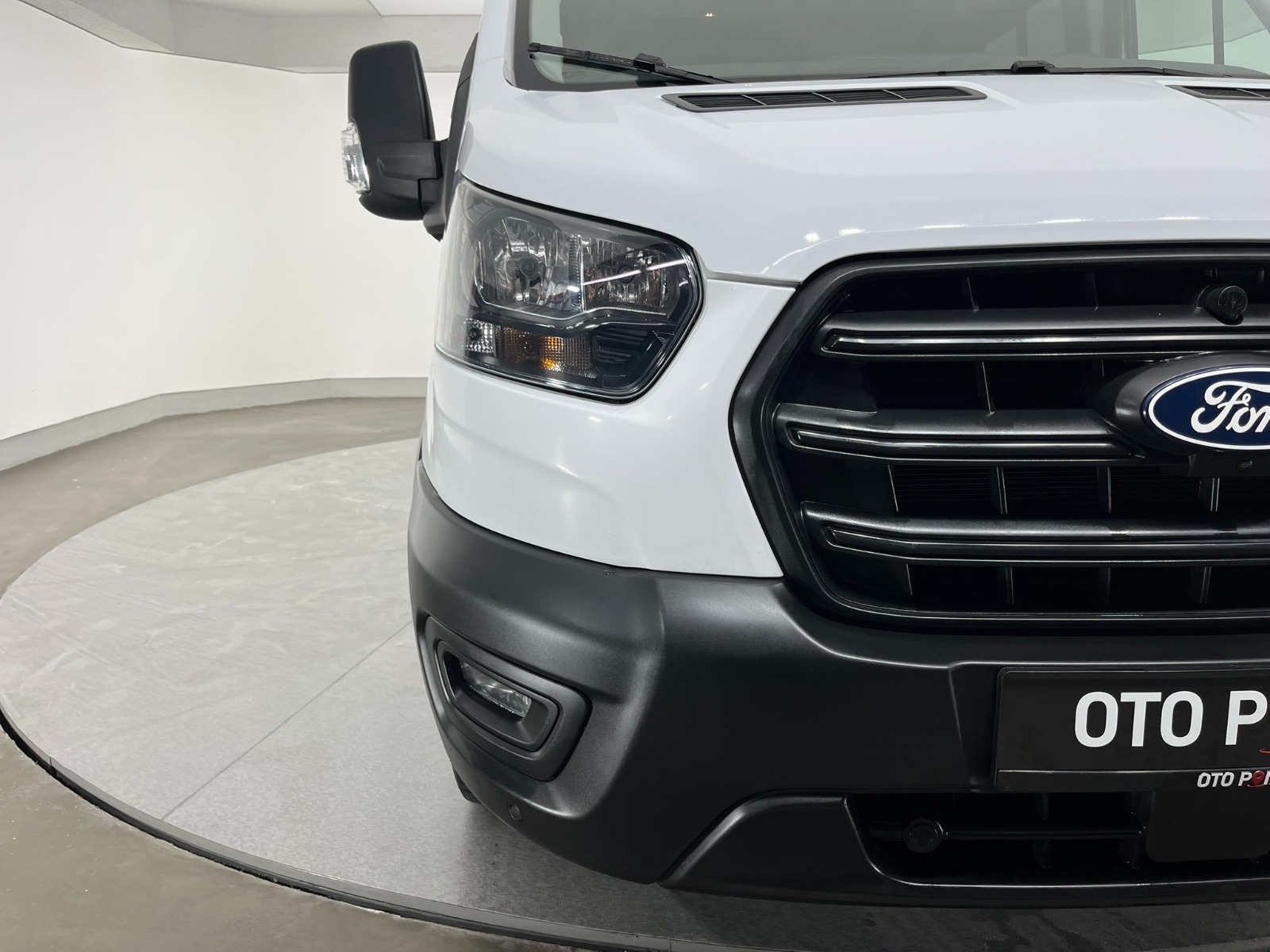 Ford Transit Transit 16+1 - 2024 - Detay