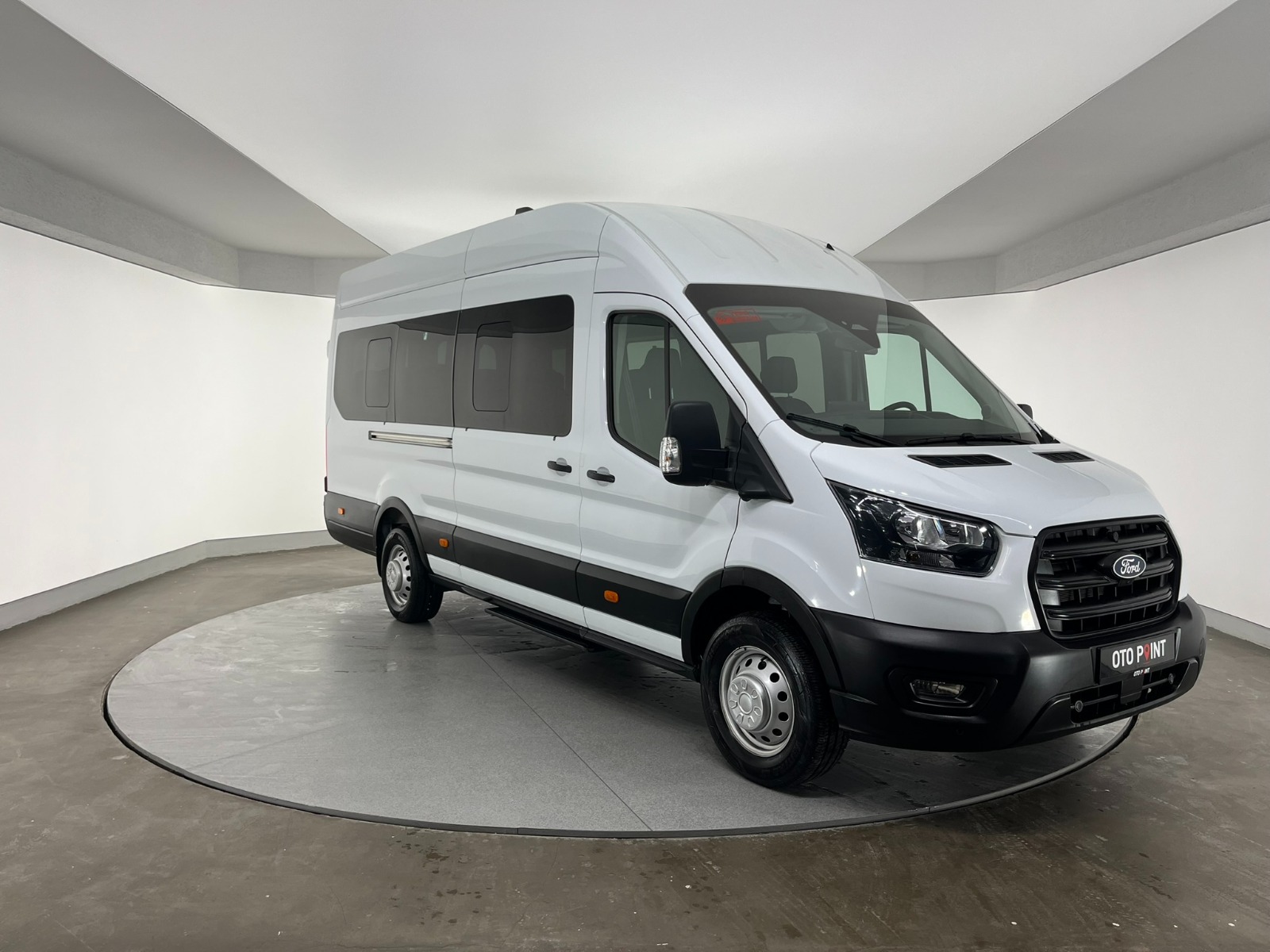 Ford Transit Transit 16+1 - 2024 - Detay