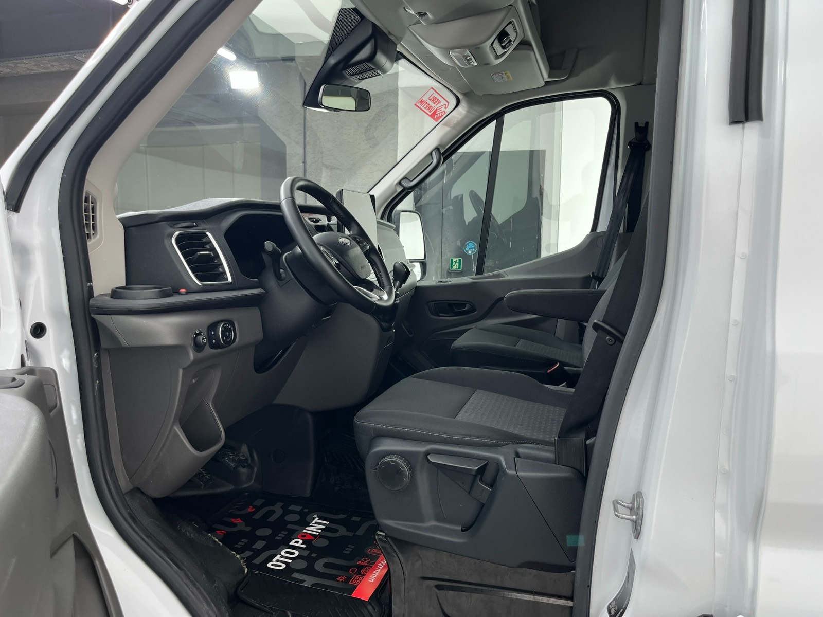 Ford Transit Transit 16+1 - 2024 - Detay