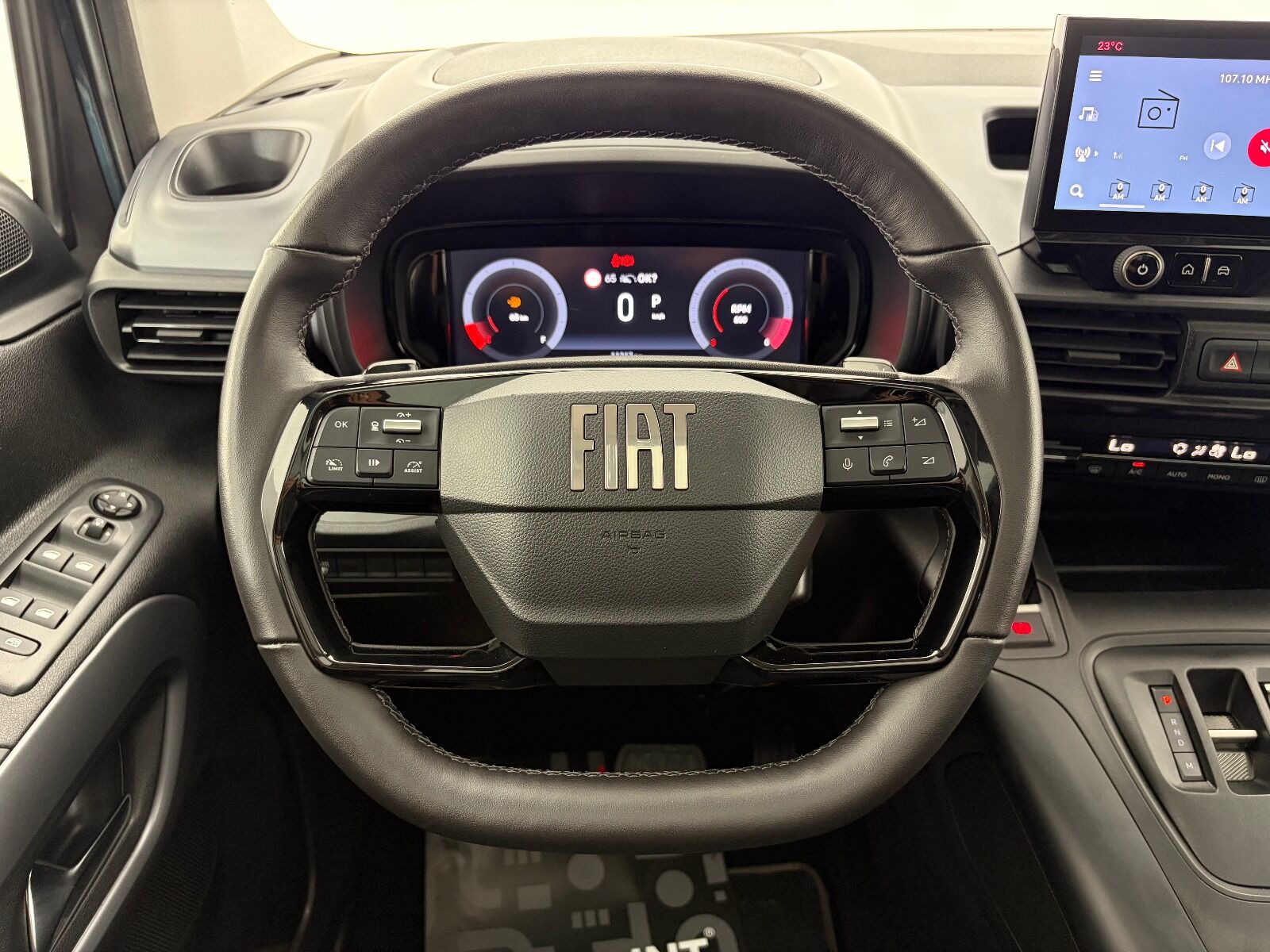 Fiat Doblo Combi 1.5 BlueHDİ Premio Plus - 2025 - Detay